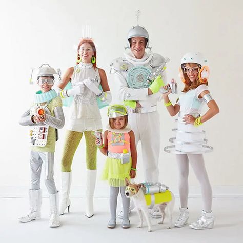 Fun Family Halloween Costumes, Space Party Costumes, Outer Space Costume, Futuristic Costume, Sibling Costume, Space Costumes, Space Family, Halloween Costumes For Family, Alien Halloween