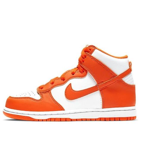 Nike is bringing back one of its iconic sneakers from the 1985 "Be True to Your School" series with the Nike Dunk High SP PS 'Syracuse'. This high-top sneaker comes in the Syracuse University colors of white and orange. The upper is made of white leather with orange leather overlays at the forefoot and heel. Other citrus accents can be seen on the sneaker's branding elements, like the woven tongue tag and signature Swoosh. The rubber outsole has a pivot-point traction pattern that was originally Jordan 1 Orange, Orange Nike Shoes, Orange Jordan, High Top Jordans, Vapour Max Nike, Nike Sacai, Orange Sneakers, Nike High, Flight Club