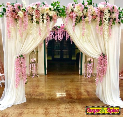 Flower Entrance Decoration, Debut Entrance Decoration, Quinceanera Entrance Ideas, Quince Arch Entrance, Quince Grand Entrance, Quince Entrance Ideas, Quince Entrance Picture, Quinceanera Entrance, Pink Quince Theme