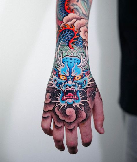 Dragon Head Hand Tattoo, Japanese Traditional Hand Tattoo, Japanese Hand Tattoos Women, Dragon Tattoo Hand, Japanese Hand Tattoos, Bleach Tattoo, Traditional Hand Tattoo, Full Chest Tattoos, Japanese Back Tattoo