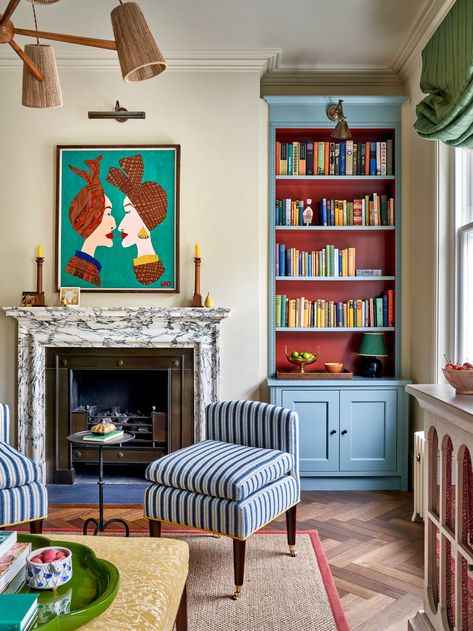 Lonika Chande brings her hallmark flair for colour and pattern to a 19th-century Chelsea house Fireside Seating, Lonika Chande, Kingston House, Fireside Chairs, Deco Retro, Chelsea House, Box Bed, House Garden, Living Room Inspo