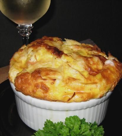 Amber Crab Souffle: Love crab - love souffle... definitely one for this weekend Crab Souffle, Kathy Smith, Souffle Recipe, Souffle Recipes, Shellfish Recipes, Crab Recipes, Fish Dishes, Seafood Dishes, Egg Recipes