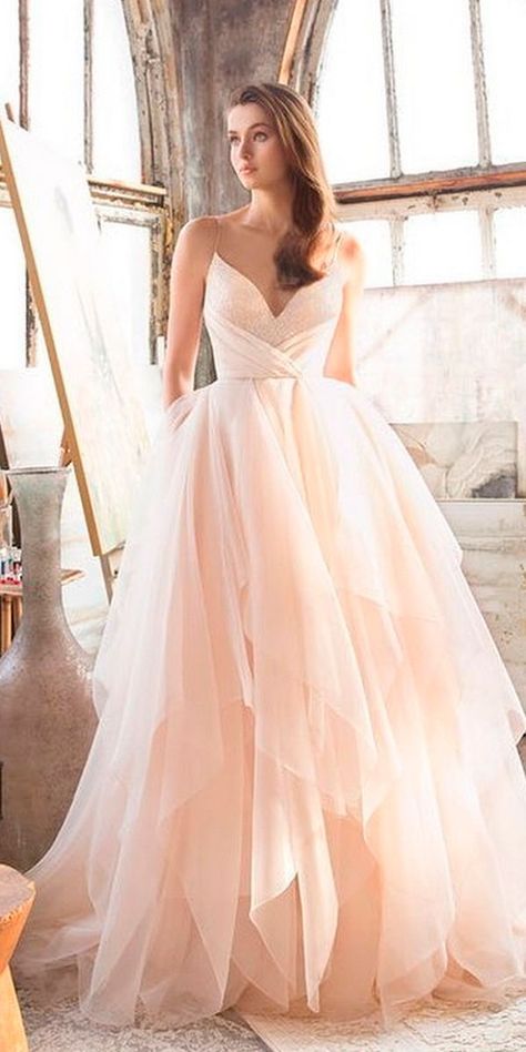 Skirt Maxi, A Wedding Dress, Beauty Dress, Fashion Wedding, Pink Tulle, Tulle Prom Dress, Best Wedding Dresses, A-line Wedding Dress, Celebrity Dresses