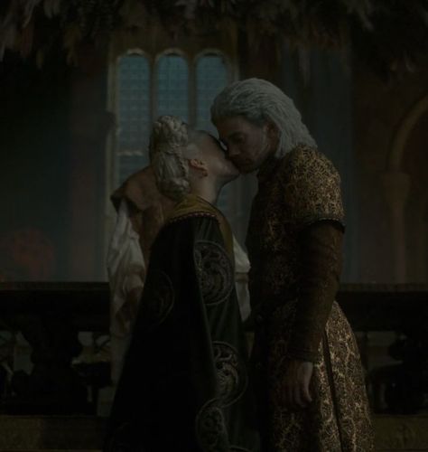 Asoiaf Aesthetic, Wedding House, Dragon Dance, Targaryen Aesthetic, Rhaenyra Targaryen, House Targaryen, Game Of Thrones Houses, Baby Dragon, House Of Dragons