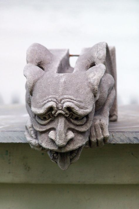 Medieval Sculpture, Worry Wart, Gargoyles Art, Gothic Gargoyles, Gothic Statue, 3d Figures, Sculptures Céramiques, Garden Statue, Cast Stone