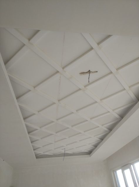 False Ceiling Groove Design, Ceiling Groove Design, Pop Groove Ceiling Design, Office Ceiling Design, Room False Ceiling, Wooden Partition, Ceiling Pop, Simple False Ceiling, Groove Ceiling