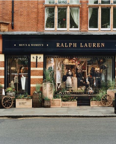 British Store Fronts, Shop Fittings Ideas Retail, Store Front Aesthetic, Storefront Design Boutique, Vintage Store Fronts, Vintage Shop Fronts, Small Retail Store Design, Shop Awning, Materials Board