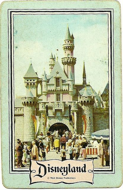 Vintage Disneyland Disneyland History, Retro Disney, Disney Memories, Disney Posters, Disneyland California, Disney Side, Vintage Disneyland, Disneyland Park, Old Disney