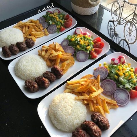 Food Presentation Ideas Restaurant, Kenyan Cuisine, Catering Ideas Food, Healthy Food Dishes, Food Displays, Food Recepie, Buffet Food, Food Goals, Food Platters