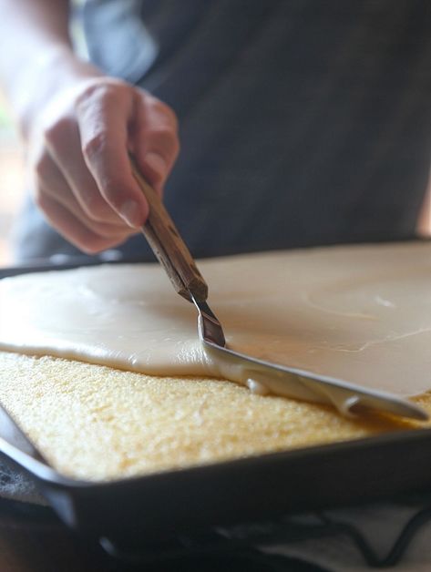 This Buttermilk Sheet cake is insanely tender and buttery, plus is a breeze to make. Your friends will be begging you for the recipe! Buttermilk Sheet Cake, Sheet Pan Cake, Cookies And Cups, Buttermilk Cake, Slab Pie, Cake Mug, White Cake Recipe, Pan Cake, Black Cake