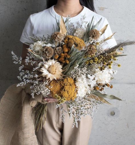 Botanical Bouquet, Dried Bouquet, Breathtaking Wedding, Deco Floral, Dried Flower Bouquet, Bouquet Of Flowers, Dried Flower Arrangements, Lorde, 가을 패션