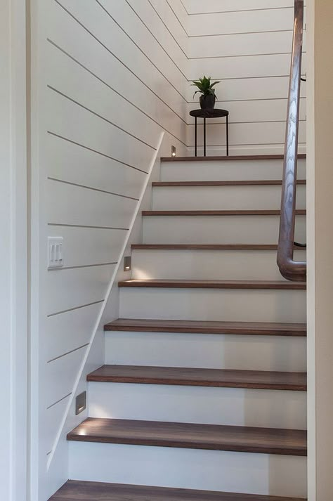 Shiplap staircase Shiplap staircase Shiplap staircase with lights and White Oak Threads Paint Color is Sherwin Williams Pure White #Shiplap #staircase Home Bunch Shiplap Staircase, Basement Steps, Farmhouse Stairs, Stairs Renovation, Koti Diy, Stairs Makeover, Stair Lights, Stair Remodel, Basement Stairs