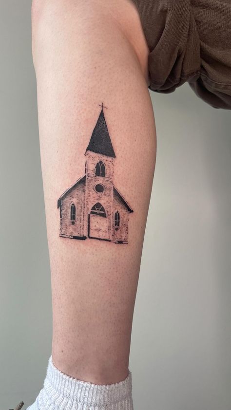 Old church for Maycee !!!🕸️⛪️ | Instagram Southern Goth Tattoo, Steeple Tattoo, Take Me To Church Tattoo, Church Tattoo Design, Southern Gothic Tattoo, Chapel Tattoo, Desert Mouse, Finch Tattoo, Tattoo Money