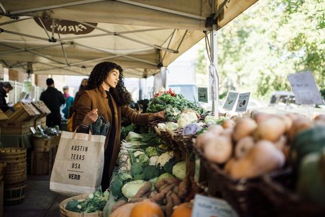 Holistic Nutritionist Aesthetic, Farmers Market Photography, Bouquet Photoshoot, Gd Logo, Crunchy Life, Sophia Roe, She Cooks, Cooking Photography, Nutrition Branding