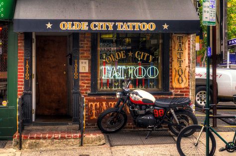 Olde City Tattoo by copr369, via Flickr Tattoo Shop Interior, Tattoo Shop Decor, Tattoo Studio Interior, Tattoo Salon, City Tattoo, Shop Buildings, Studio Inspiration, Paris Shopping, Shop Fronts