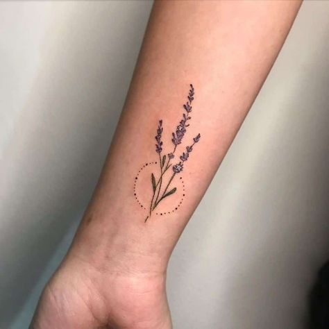 Lavender in the circle Lavender Bouquet Tattoo, Dainty Wildflower Tattoo, Lavender Flower Tattoo, Lavender Tattoo Design, Tyler Tattoo, Hase Tattoos, Bubble Tattoo, Pine Tattoo, Nape Tattoo