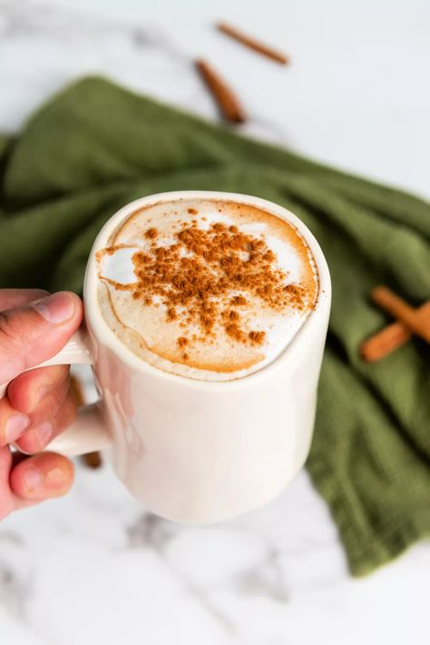 Valentine Latte Ideas: A Maple Cinnamon Latte Recipe Cinnamon Latte Recipe, Raspberry Latte, Latte Ideas, Maple Latte Recipe, Maple Latte, Cinnamon Latte, Homemade Coffee Drinks, Cinnamon Drink, Slow Cooker Ground Beef