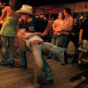 Swing Dance Aesthetic, Country Swing Dance, Gruene Hall, Crowded Place, Country Relationships, Cotton Eyed Joe, Country Line Dancing, Texas Music, Barn Dance