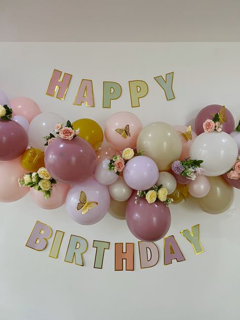 Paw Birthday, Surprise Birthday Decorations, Birthday Decorations At Home, Surprise Baby Shower, Simple Birthday Party, Birthday Room Decorations, Baby Birthday Decorations, Simple Birthday Decorations, Elegant Birthday Cakes