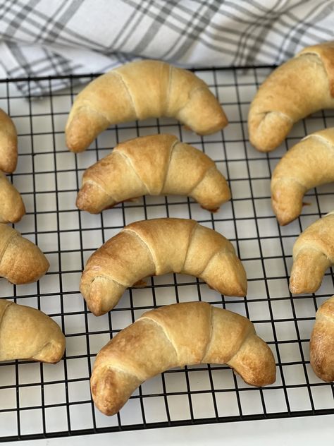 Sourdough Discard Crescent Rolls - Healing Slice Sourdough Discard Recipes Croissant, Sourdough Crescent Dough, Sourdough Discard Crossaints, Discard Croissants, Sourdough Discard Crescent Rolls, Sourdough Crescent Rolls, Sourdough Discard Croissants, Sourdough Discard Rolls, Crescent Dough Recipes