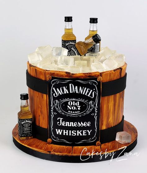 Jack Daniels Torte, Bolo Jack Daniels, Jack Daniels Birthday, Jack Daniels Cake, Alcohol Cake, Barrel Cake, Whiskey Cake, Birthday Cake For Him, 21st Birthday Cakes