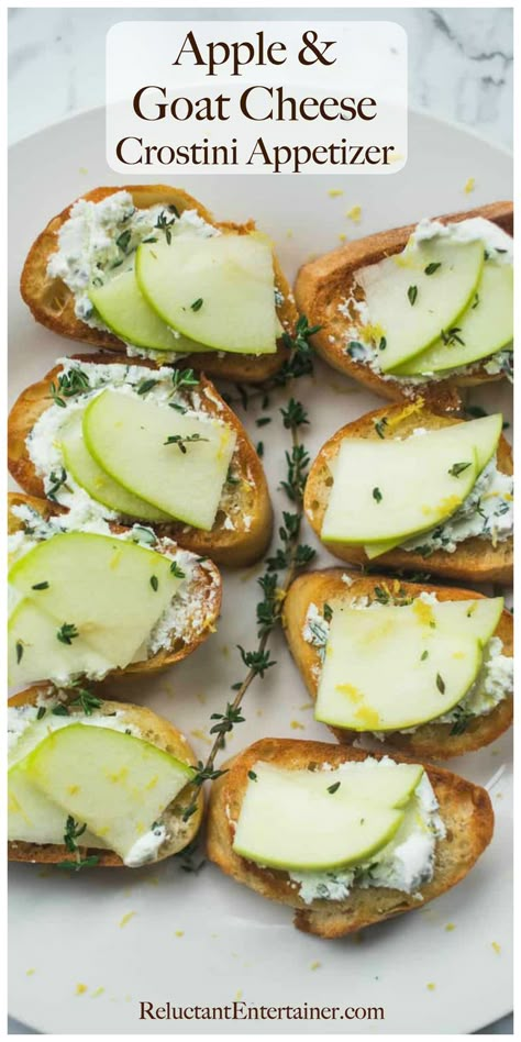 Appetizer Crostini, Apple Goat Cheese, Crostini Bread, Crostini Appetizer, Cheese Crostini, Goat Cheese Crostini, Goat Cheese Appetizer, Crostini Appetizers, Goat Cheese Recipes