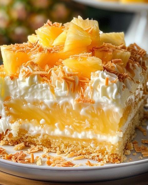 Pineapple Coconut Dream Cake Pineapple Dream Dessert, Strawberry Sugar Cookies, Coconut Cream Cake, Pineapple Dessert Recipes, Pineapple And Coconut, Pineapple Desserts, Coconut Dream, Pineapple Recipes, Leftover Cake