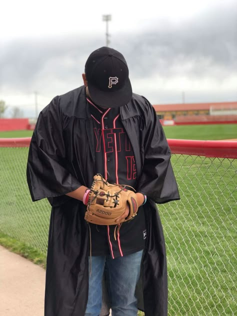 Cap and gown baseball senior picture Cap And Gown Senior Pictures, Baseball Senior Pictures, Cap And Gown Pictures, Senior Photos Boys, Baseball Photography, Softball Pictures, Senior Portrait Poses, Senior Photo Poses, Baseball Pictures