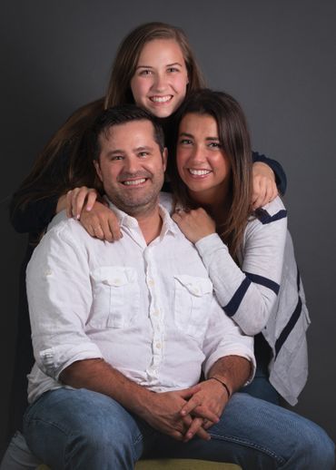 Family Portrait Of 3, 3 Person Portrait Poses, Family Of 3 Adults Photo Ideas, Family Picture Poses For 3 Adults, Family Portrait Poses For 3 Studio, Family Posing Ideas For 3, Family Photography Poses For 3, 3 Person Family Photos, 3 Person Photoshoot