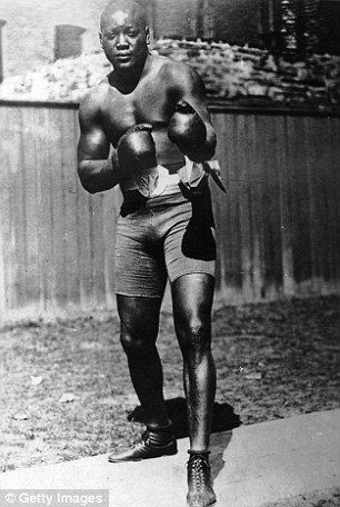 Jack Johnson Boxer, American Boxer, Boxing Images, Heavyweight Boxing, Boxing Posters, Boxing History, Manny Pacquiao, Boxing Champions, Floyd Mayweather