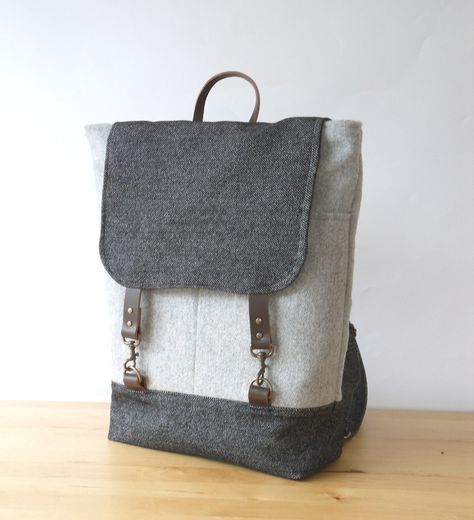 http://www.etsy.com/listing/85692610/melange-gray-wool-and-vintage-denim-wool Diy Backpacks, Felt Bags, Louis Vuitton Artsy Mm, Denim Backpack, Louis Vuitton Artsy, Pockets Design, Backpack Laptop, Brown Tote, Felt Bag