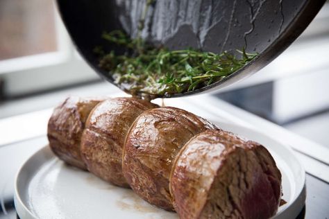 Here’s a foolproof way to impress your guests with a tender, flavor-packed tenderloin roast cooked sous vide. Sous Vide Beef Tenderloin, Sous Vide Beef, Beef Tenderloin Roast, Tenderloin Roast, Sous Vide Recipes, Beef Tenderloin, Baked Potato, Nom Nom, Grilling