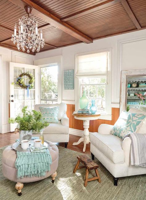 California Cottage, Cottage Journal, French Farmhouse Style, Cottage Living Rooms, Coastal Farmhouse, Elegant Living Room, Elegant Living, Cottage Living, The Cottage