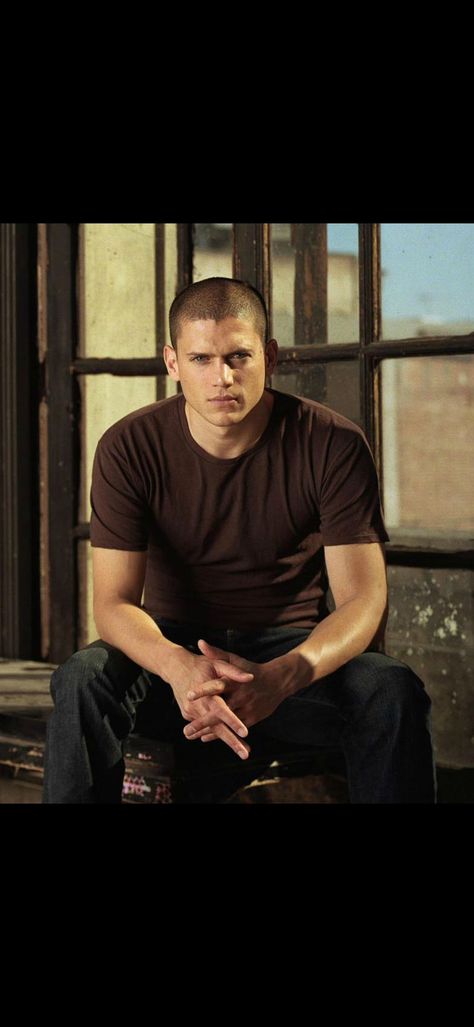 Wentworth Miller Boyfriend, Michael Scofield, Dominic Purcell, Wentworth Miller, Prison Break, Boyfriend Anniversary Gifts, Mens Tshirts