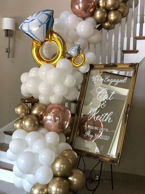 Engagement Party Ideas Surprise, Engagement Party Bride Outfit Ideas, Picture Display For Engagement Party, Easy Engagement Party Decorations, Balloons For Engagement Party, Outside Engagement Party Ideas, Bridal Proposal Party Decor, Engagement Decore Ideas, Engagement Party Centerpieces Elegant