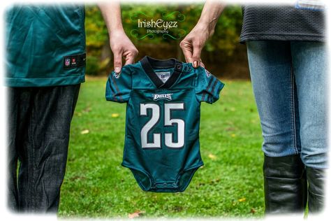 Philadelphia Eagles Maternity Shoot Football Pregnancy Announcement, Philadelphia Eagles Baby, Pregnancy Reveal Ideas, Gods Promise, Fun Baby Announcement, Nfl Stadiums, Maternity Picture Ideas, Pregnancy Announcement Photos, Maternity Picture