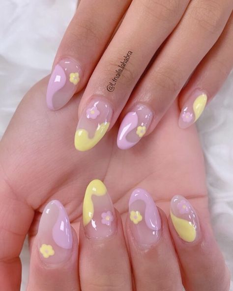 Princess Peach Nail Art, Pokemon Inspired Nails, Cute Nails Pastel, Yellow And Pink Nails, Pink And Yellow Nails, Pokemon Nails, Smile Nails, Europe Nails, Summer Nails 2024