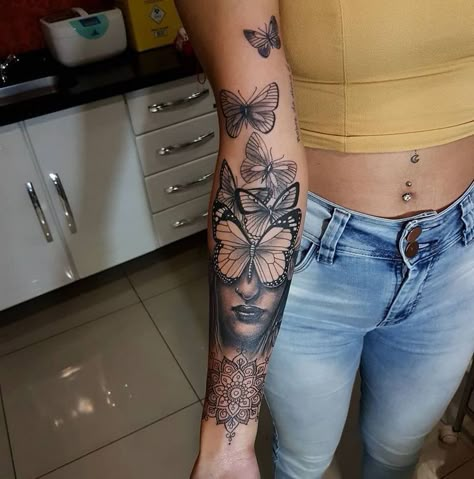 Inner Arm Tattoos, Inner Forearm Tattoo, Ring Finger Tattoos, Forarm Tattoos, Forearm Sleeve Tattoos, Black Girls With Tattoos, Cool Forearm Tattoos, Inspiration Tattoos, Tattoos Geometric