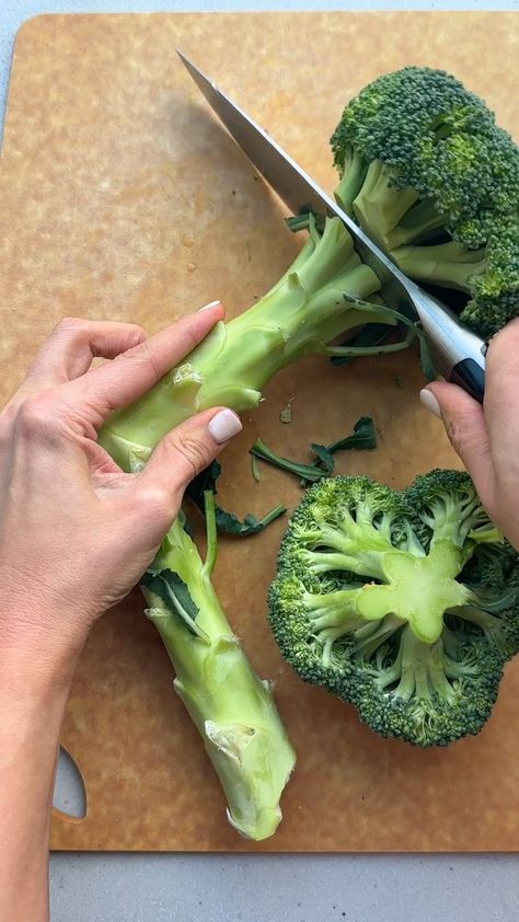 Air Fried Broccoli | broccoli, snack | Don’t throw out those broccoli stems. Peel them, cut them, season them and air fry them for an awesome snack! | By Feelgoodfoodie Fried Broccoli, Broccoli Stems, Pumpkin Recipe, Fall Dinner Recipes, Free Keto Recipes, Keto Cookbook, Air Fry, Low Carb Keto Recipes, Family Friendly Meals