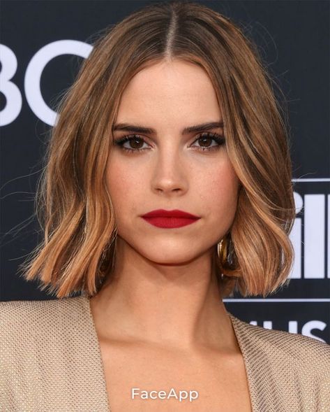 Caramel Long Bob, Golden Bob Hair, Emma Watson Bob, Italian Bob 2023, Bob Caramel Balayage, Caramel Bob Hair, Caramel Short Hair, Golden Brown Bob, Emma Watson Hair Color