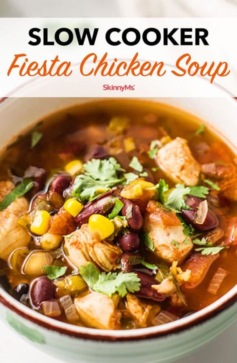 Slow Cooker Fiesta Chicken Soup Low Cal Soups 200 Calories, Soup Recipes Mexican, Fiesta Chicken Soup, Fiesta Soup, Crockpot Soups And Stews, Healthy Hearty Soup, Vegetable Soup Crock Pot, Fiesta Chicken, Crockpot Soups