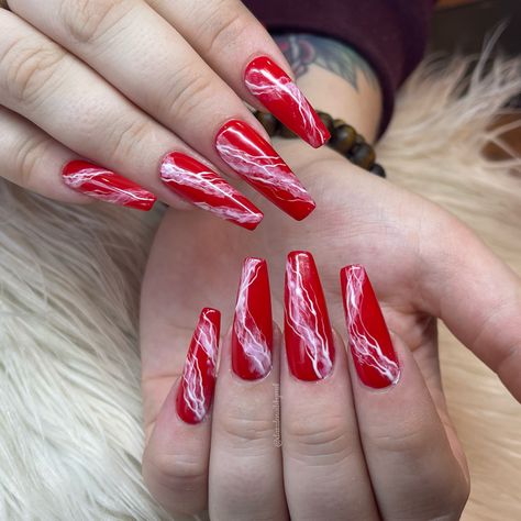 Long red nails with marble look to look like lightning Red White Marble Nails, Red And White Marble Nails, Red Marble Nails Acrylic, Marble Red Nails, Red And Black Marble Nails, Red Marble Nails, Red Almond Nails, Lightning Nails, Red Gel Polish