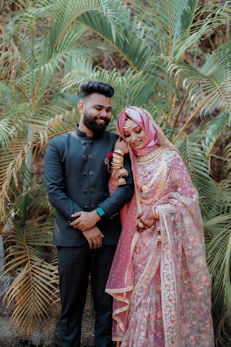 Muslim Marriage Photography, Dulha Pose, Couple Stills, Muslim Wedding Photos, Muslim Wedding Photography, Indian Wedding Poses, Marriage Photography, Bride Photos Poses, Couple Wedding Dress