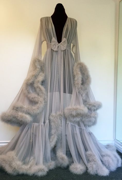 Extravagant Dove Grey Marabou Dressing Gown by Catherine D'Lish - This robe! The glamour! Glamour Lingerie, Victoria Secrets, Long Wedding Dresses, Dove Grey, Dressing Gown, Vintage Lingerie, Vintage Glamour, Mode Vintage, Hollywood Glamour