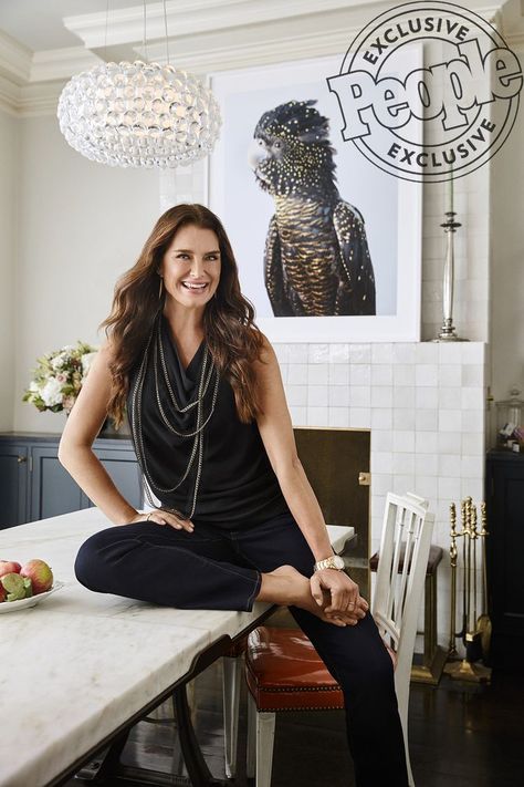 Brooke Shields' New York City Townhouse: See Inside New York City Townhouse, Simple Abundance, City Townhouse, Lauren Bushnell, Chris Lane, New York Townhouse, Chic Over 50, Living Room Bar, Bedroom Retreat