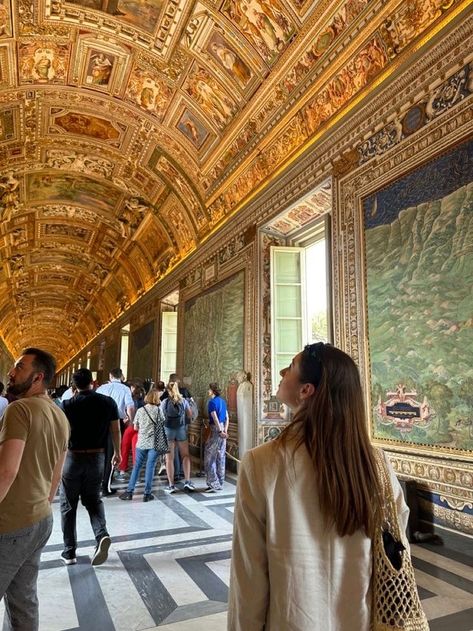 Vatican Aesthetic, Rome Girl, Rome Italy Aesthetic, Italia Aesthetic, Rome Pictures, St. Peter’s Basilica, Rome Photography, Vatican Rome, Summer Abroad