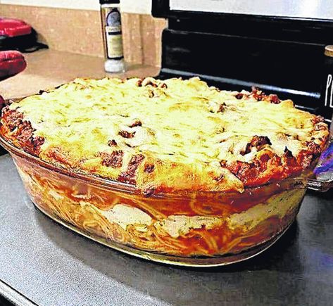 Another one dish, easy recipe - Portsmouth Daily Times Million Dollar Spaghetti Casserole, Spaghetti Casserole Recipe, Homemade Meat Sauce, Baked Spaghetti Casserole, Million Dollar Spaghetti, Spaghetti Pie, Spaghetti Casserole, Hot Dish, Cherry Limeade