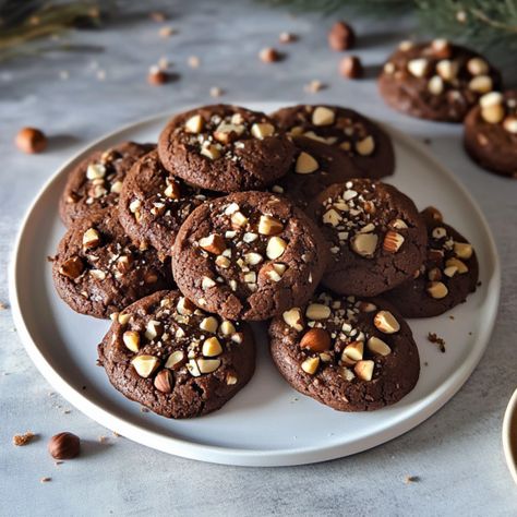 Easy Chocolate Hazelnut Cookies - Krystel's Cooking Almond Crescent Cookies, Chocolate Hazelnut Cookies, Crescent Cookies, Hazelnut Cookies, Hazelnut Coffee, Coffee Cookies, Milk Chocolate Chips, Chocolate Hazelnut, Easy Chocolate