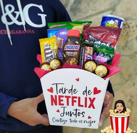 Ideas Dia Del Amigo Para Vender, Box San Valentin, Ideas Para Vender En San Valentin, San Valentin Ideas Para Vender, Be My Valentine Ideas, Ideas San Valentin, Bf Gifts, Cadeau Diy, Chocolate Bouquet