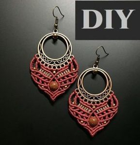 17 DIY Macrame Earrings Patterns {Free} | Ideas for DIY Macrame Earrings Tutorial, Diy Macrame Earrings, Friendship Earrings, Earrings Macrame, Geode Jewelry, Earrings Patterns, Crochet Earrings Pattern, Diy Macrame, Micro Macramé